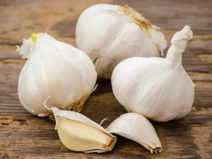 Weißer_Knoblauch